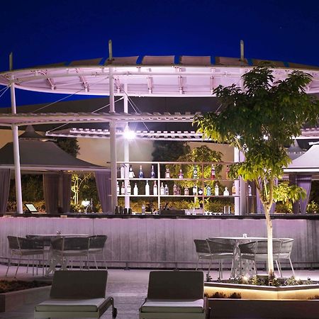 ホテル Sofitel Dubai The Obelisk エクステリア 写真