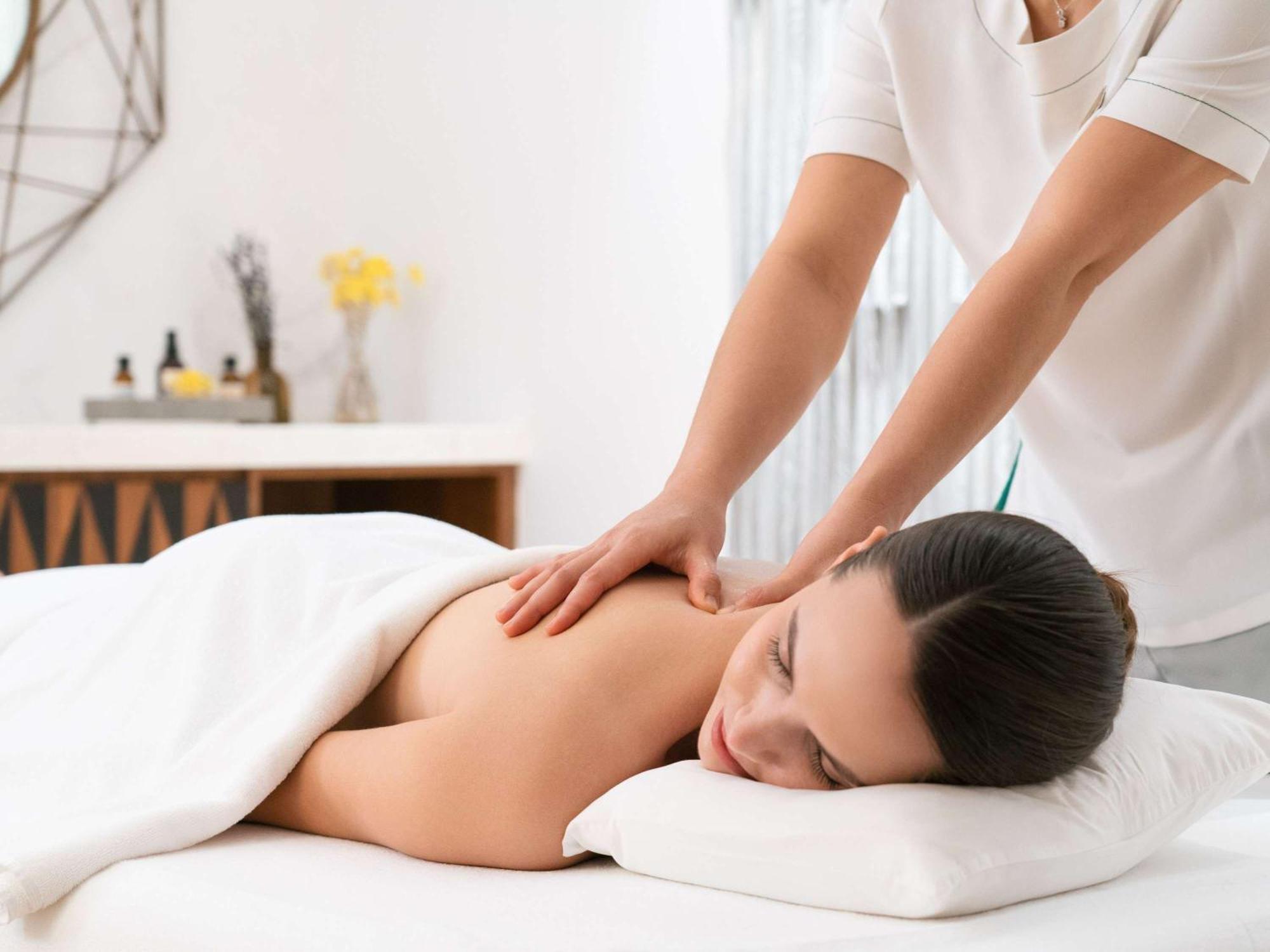 ホテル Sofitel Dubai The Obelisk エクステリア 写真 Massage
