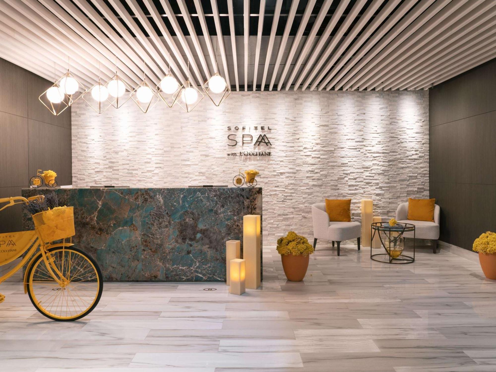 ホテル Sofitel Dubai The Obelisk エクステリア 写真 SPA at the Renaissance Hotel, Bucharest